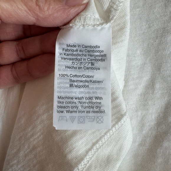 J. Crew Polar Bear/Red Bow Tie‎ tshirt - Picture 7 of 9